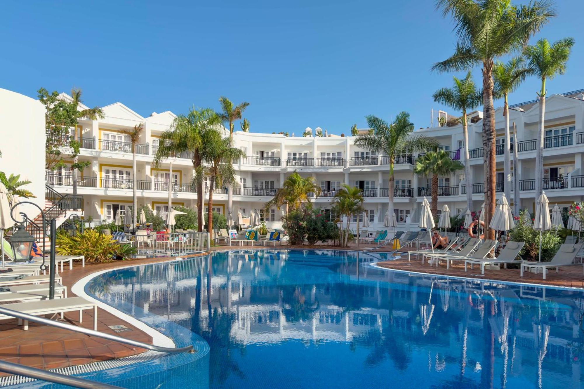Aparthotel Parque Del Sol